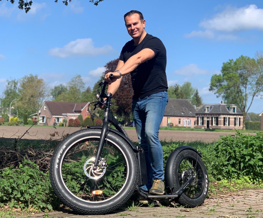Elektrische step, huur een E-Step bij Unieke Uitjes